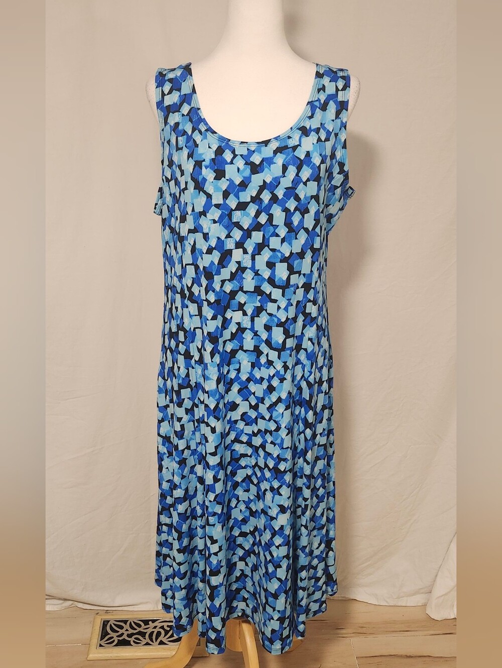 Tan Jay Blue Geometric Print Sleeveless Swing Dress